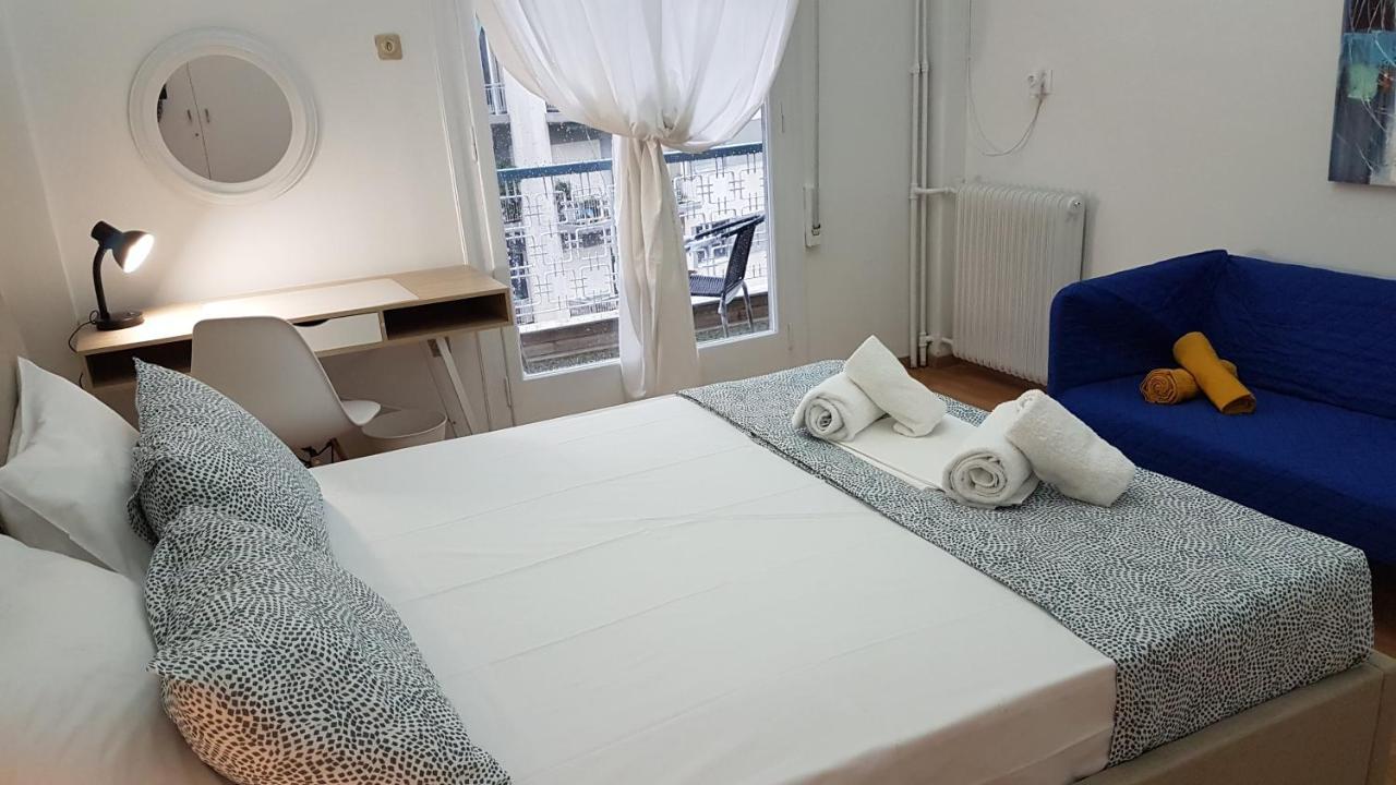 Apricot Apartment - Athens Center, 6 Bd, 2.5 Bath Dış mekan fotoğraf